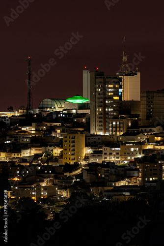 Wallpaper Mural Nave Espacial Verde no centro de Varginha, Minas Gerais, Brasil Torontodigital.ca