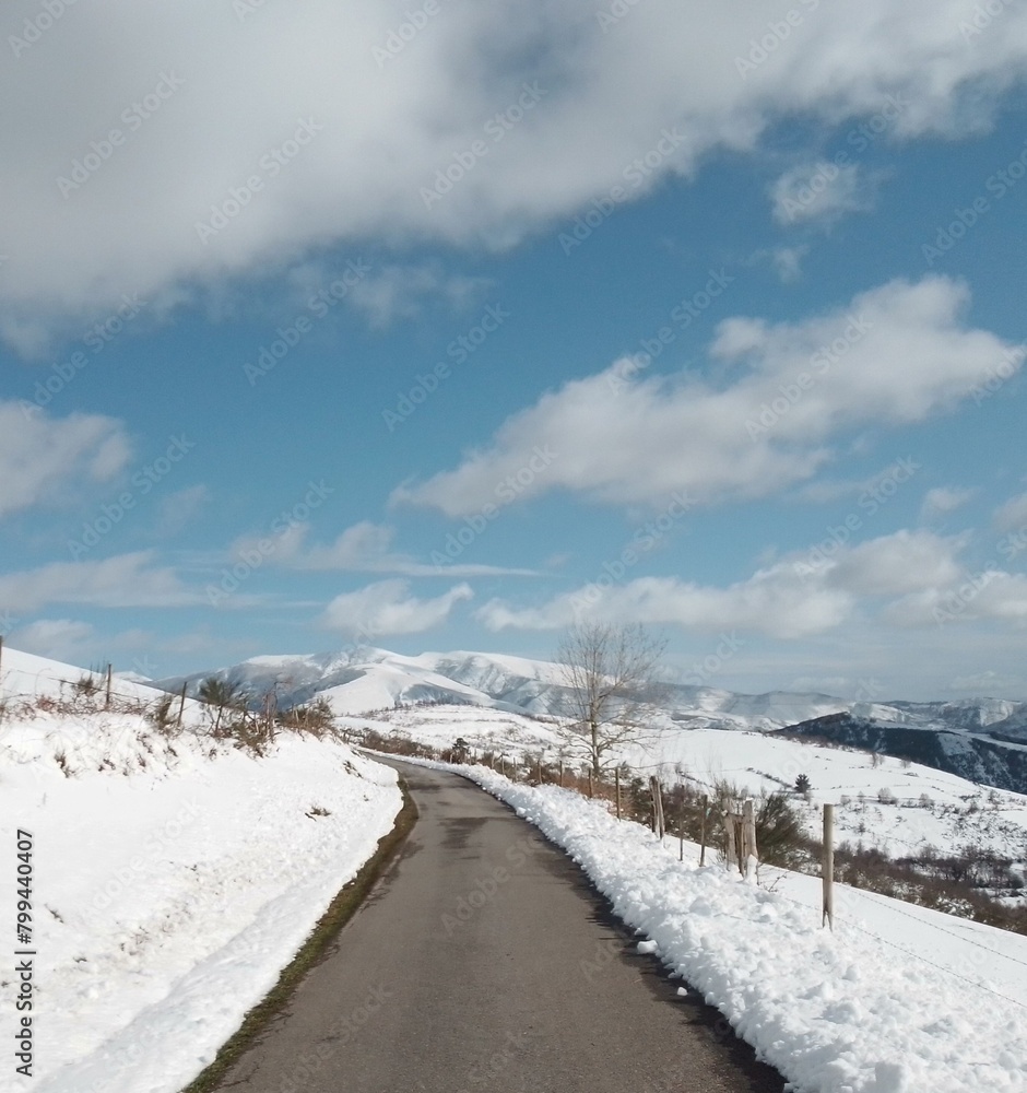 Nieve en las montañas de Lugo, Galicia Nieve en las montañas de Lugo, Galicia