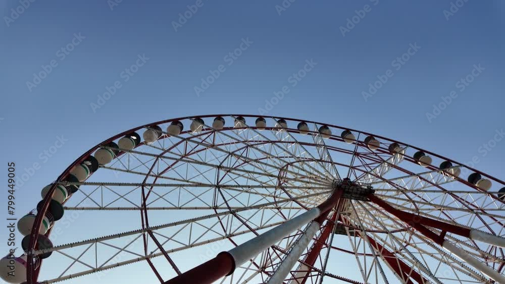 Big ferris wheel, high roller. Experience the excitement of the big ferris wheel, High Roller, in this captivating video. Big ferris wheel, high roller. Experience the excitement of the big ferris wheel, High Roller, in this captivating video.