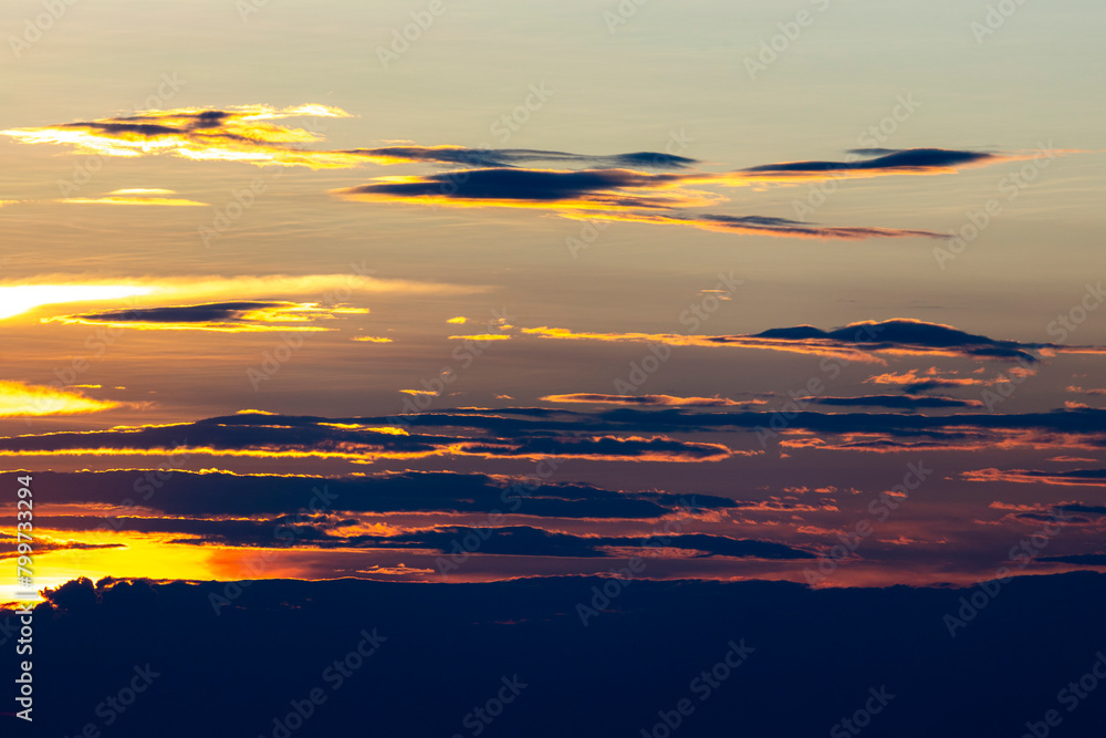 Obraz premium colorful dramatic sky with cloud at sunset
