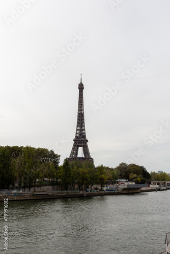 eiffel tower city in summer