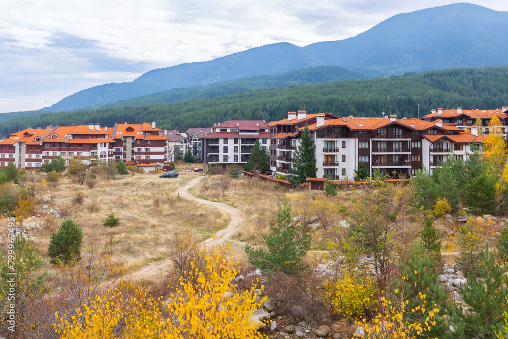 Obraz premium Bansko, Bulgaria houses and hotels, autumn