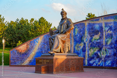 Statue of Mirzo Ulugbek (Ulugh Beg), a famous Timurid astronomer and mathematician in front of his observatory in Samarkand, Uzbekistan