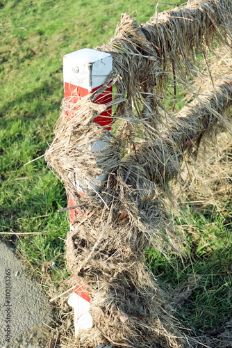 Tor nach Überschwemmung