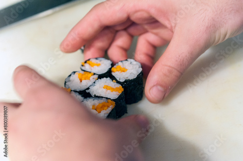 Seis Sushi Maki de zanahoria photo