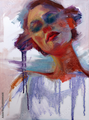 Ritratto originale tradizionale realistico e astratto ad olio su tela di donna con occhi chiusi con colori sul blu e viola, intorno a lei il tempo passa veloce e ha memoria dei ricordi e del passato. photo