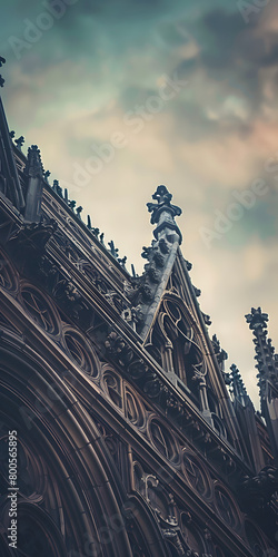 Catedral Europeia Antiga com Entalhes em Pedra Intrincados photo