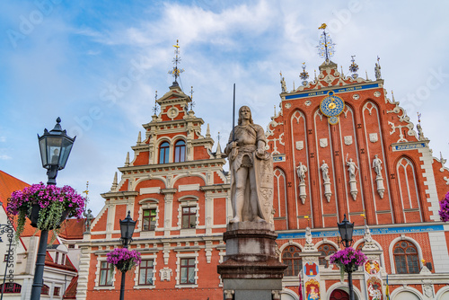 Statue of Roland in front of the House of Blackheads in Riga, Latvia © momo11353