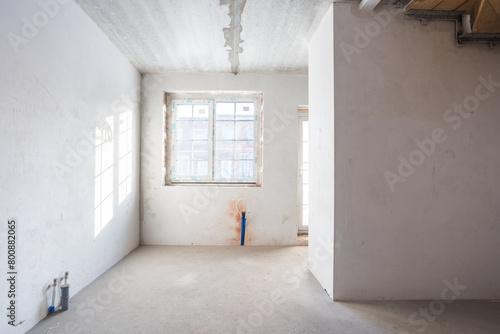Wallpaper Mural interior of the apartment without decoration in gray colors. rough finish Torontodigital.ca