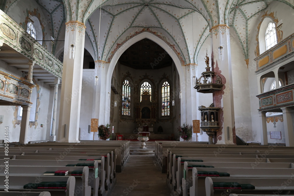 Blick in eine Historische Kirche im Zentrum von Dippoldiswalde in der Sächsischen Schweiz