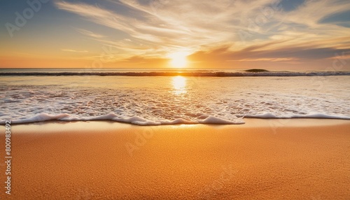 美しい夕日とビーチ