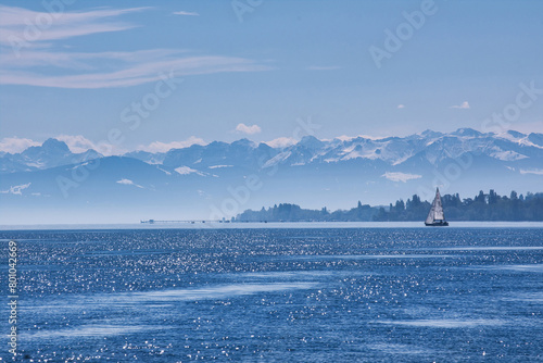 Bodensee, auf dem Wasser mit Alpensicht