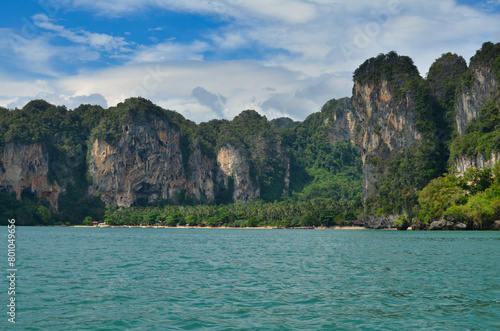 Rock on coast of Thailand beautiful water nature © Andreas