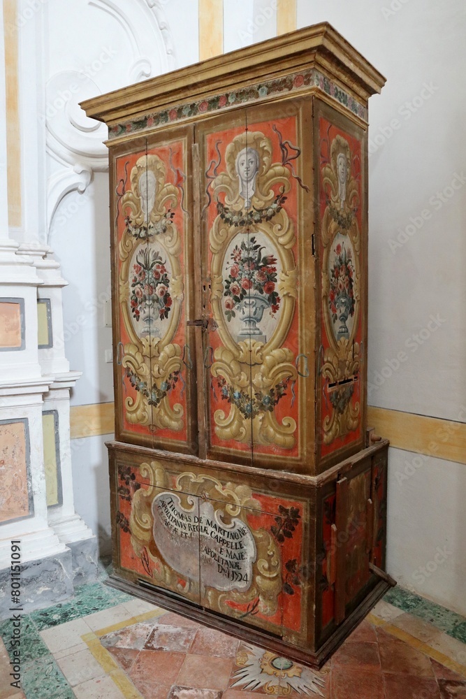 Maiori - Cassa d'organo settecentesca nella Chiesa di San Domenico