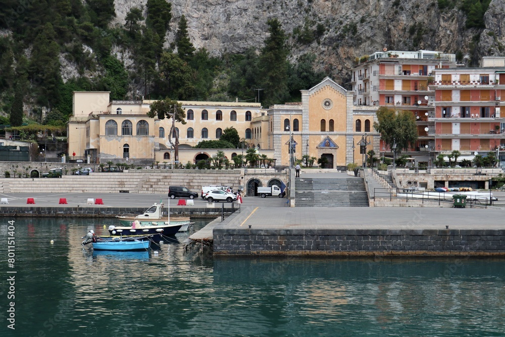 Maiori - Chiesa e convento di San Francesco dal molo