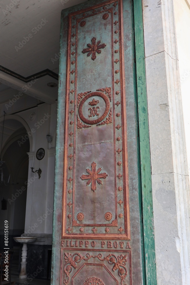 Maiori - Porta centrale del Santuario di Santa Maria a Mare