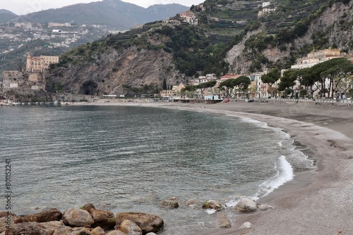 Obraz na płótnie Maiori - Spiaggia del Lungomare Amendola dal pontile del fiume Reginna w salonie