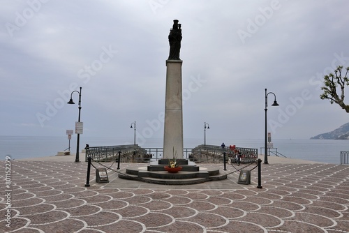 Maiori - Statua di Santa Maria a Mare