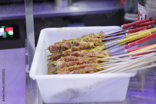 Barbecue processing, raw meat barbecue seasoning