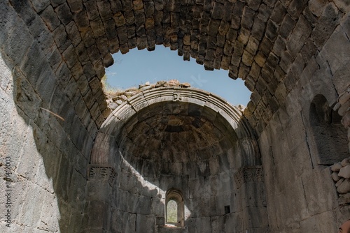 ancient roman aqueduct