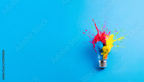 Bombilla de colores como concepto de idea. photo