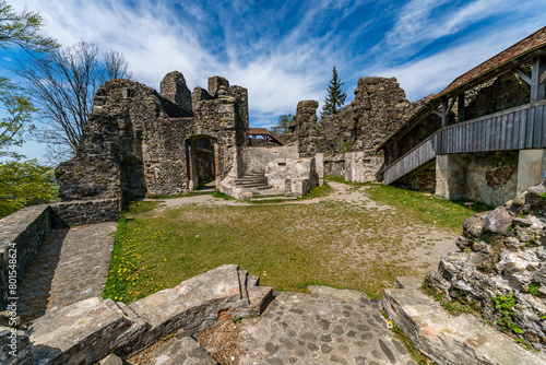 Spring hike to the Alttrauchburg castle ruins via the Sonneckgrat in the Allgau © mindscapephotos