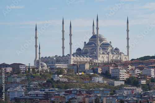 Camlica Mosque in Istanbul, Turkiye photo