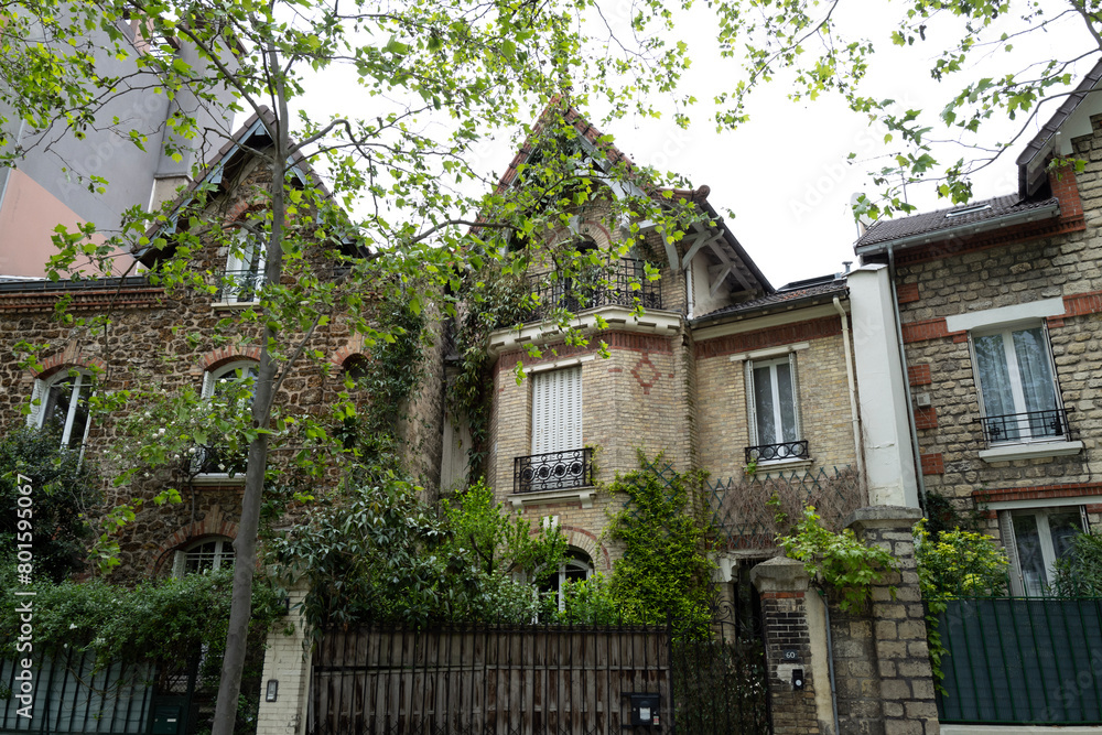 des maisons traditionnelles dans le 13 ème arrondissement de la ville de Paris en France