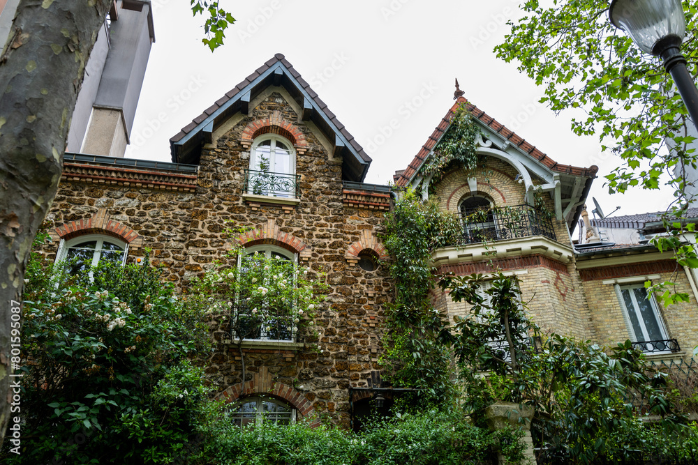 des maisons traditionnelles dans le 13 ème arrondissement de la ville de Paris en France des maisons traditionnelles dans le 13 ème arrondissement de la ville de Paris en France