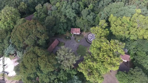Imagem aérea feita com drone no Bosque do Papa, em Curitiba, Paraná. Vídeos que mostram o parque feito em homenagem ao papa João Paulo II, região turística de muitas árvores e natureza  photo