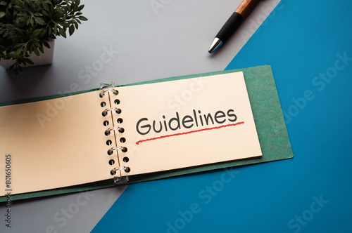 Foto There is notebook with the word Guidelines