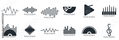 Set of Radio Wave icon. Sound waves set. Modern sound equalizer. Radio wave icons. Volume level symbols. Music frequency. vector illustration