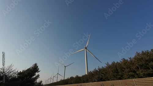 風力発電が並ぶ風車街道！
