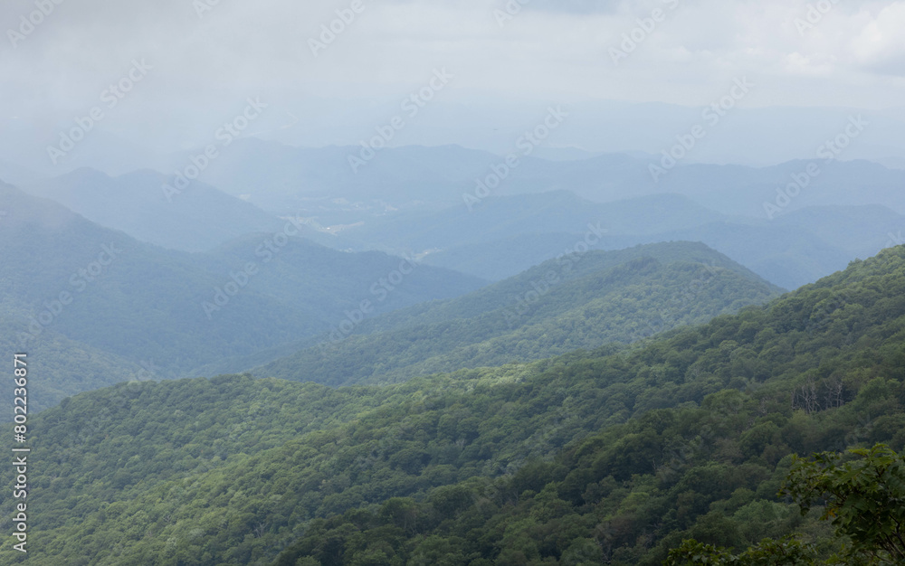 Fototapeta premium Mountains in a morning fog