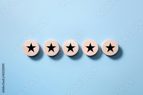 Customer experience feedback rate satisfaction experience 5 star rating wood discs © Brian Jackson