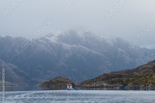 Magallanes and the mountains