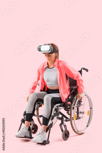 Sporty young woman in wheel...
