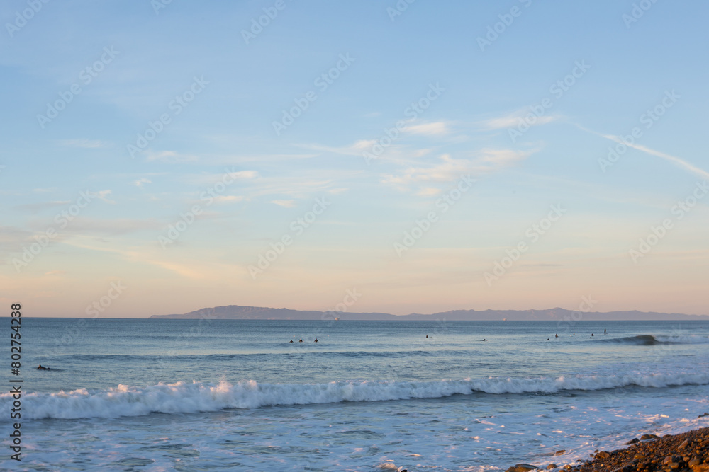 Fototapeta premium Evening surf at peaceful Solimar Beach in Ventura, California.