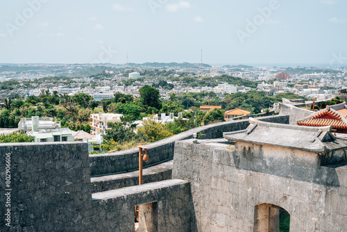 Obraz na płótnie Shurijo Castle and view of city in Naha, Okinawa, Japan w salonie
