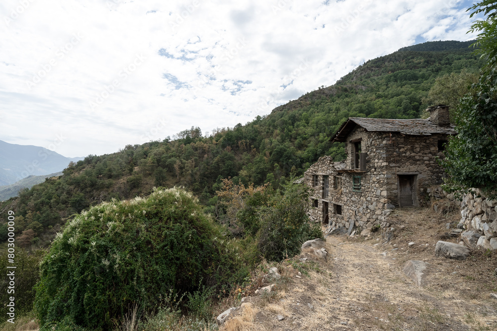 Fototapeta premium Old house in the mountains