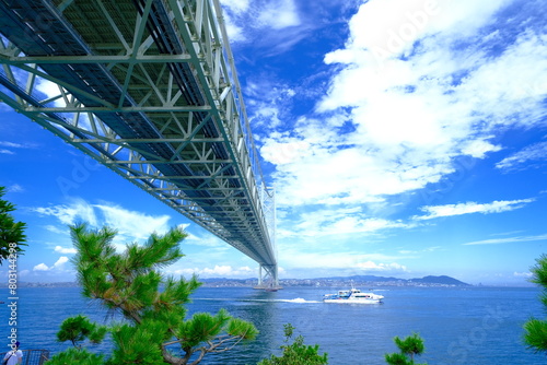 青空と明石海峡大橋 photo