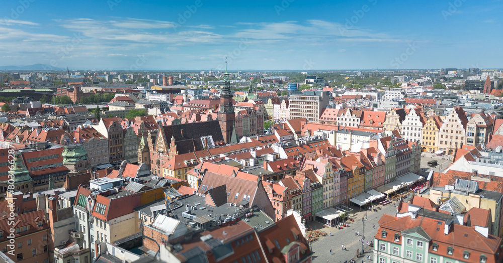 Obraz premium Wroclaw Old Town Square on a sunny day, Poland.