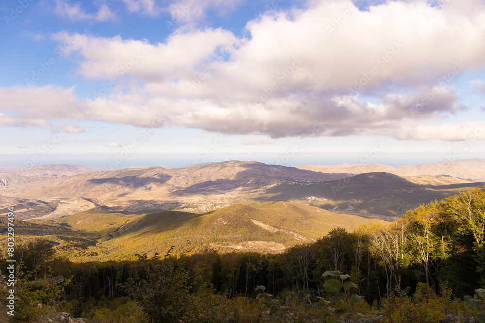 Obraz premium Beautiful mountain landscape in the Altyagadzhsky reserve.