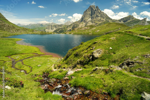 Obraz na płótnie Beautiful mountain stream and lake in Pyrenees (Lacs d' Ayous), popular hiking route, France w salonie