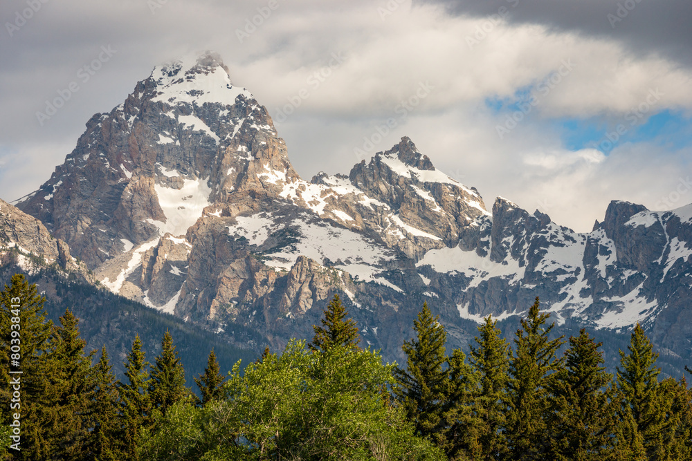 Fototapeta premium Snow-capped Mountains Landscape in Grand Teton National Park in Wyoming