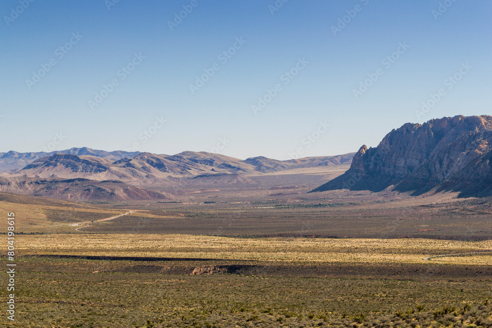 Fototapeta premium breathtaking panoramic view to the mountain range of the Red Rock canyon, Nevada