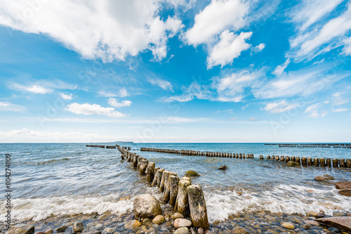 Buhnen Steinstrand Dranske  Ostsee Insel R  gen  