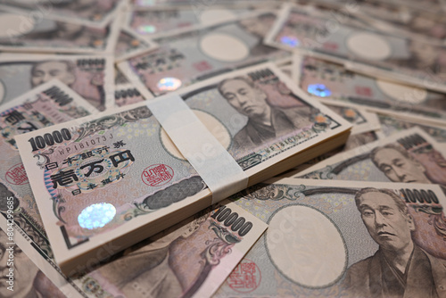 大量の一万円札　lots of 10,000 yen bills  photo