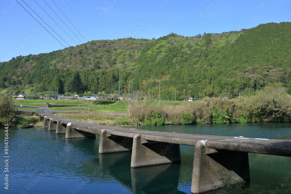 一斗俵沈下橋　四万十川最古の沈下橋　（高知県　四万十町）