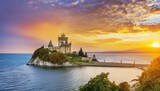 伝説の城塞が佇む黄金の夕日に染まる海辺の地中海リゾート